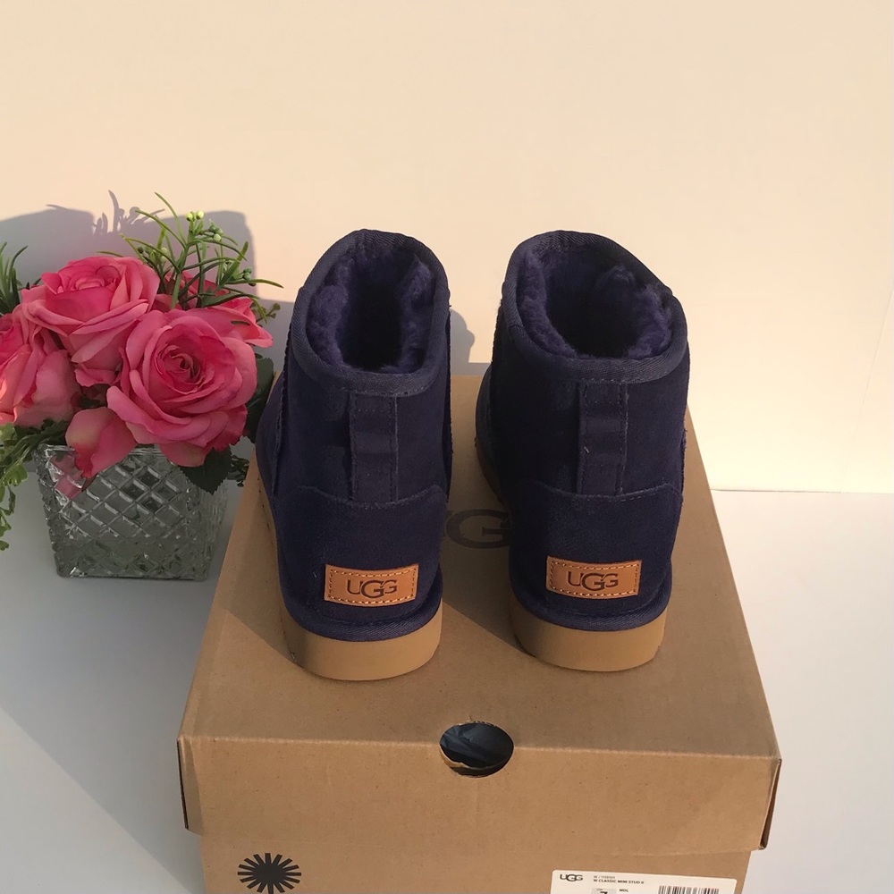 UGG Classic Mini Stud II Boots - Picture 5 of 8